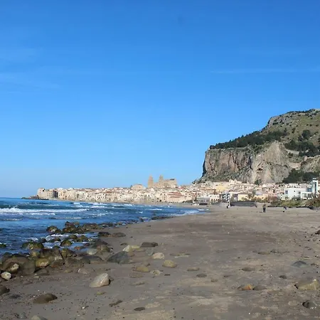 Feriehus Casa Del Gelso Cefalù
